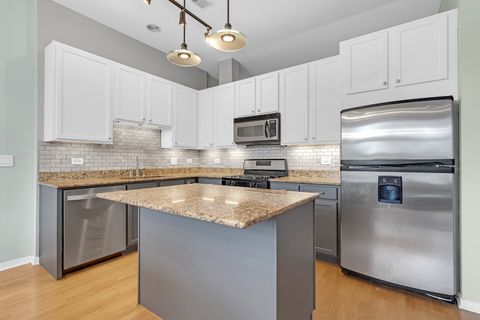 Tiny photo for 2915 N Clybourn Avenue #310, Chicago, IL 60618 (MLS # 12490808)