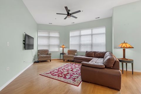 Tiny photo for 2915 N Clybourn Avenue #310, Chicago, IL 60618 (MLS # 12490808)