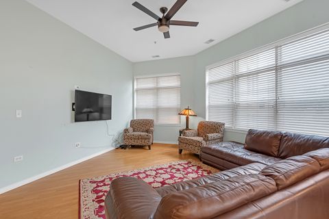 Tiny photo for 2915 N Clybourn Avenue #310, Chicago, IL 60618 (MLS # 12490808)