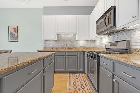 Tiny photo for 2915 N Clybourn Avenue #310, Chicago, IL 60618 (MLS # 12490808)