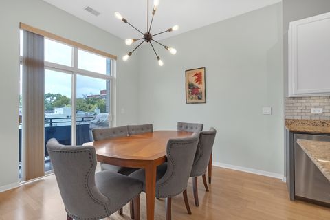 Tiny photo for 2915 N Clybourn Avenue #310, Chicago, IL 60618 (MLS # 12490808)