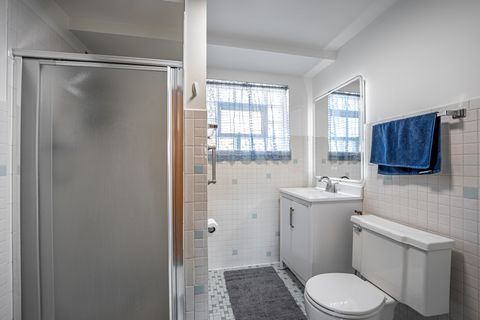 Tiny photo for 910 E Kimber Drive, Arlington Heights, IL 60005 (MLS # 12532281)