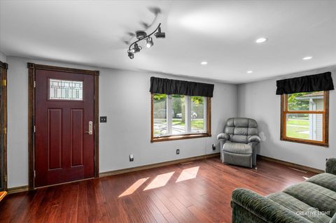Tiny photo for 124 S Pine Street, Geneva, IL 60134 (MLS # 12468974)