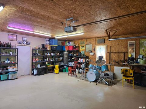 Tiny photo for 1489 E 273RD Lane, Clayton, IL 62324 (MLS # QC4266727)