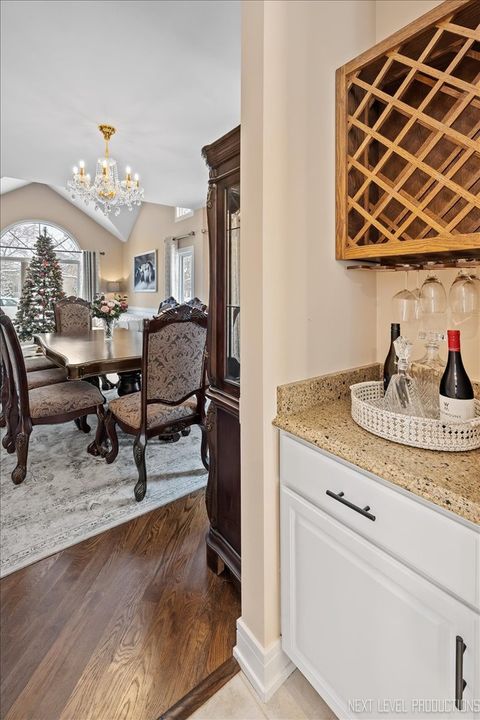 Tiny photo for 970 Waterside Court, Aurora, IL 60502 (MLS # 12574019)