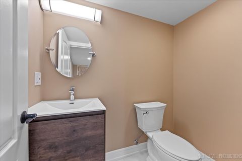 Tiny photo for 970 Waterside Court, Aurora, IL 60502 (MLS # 12574019)