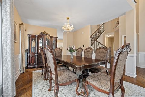 Tiny photo for 970 Waterside Court, Aurora, IL 60502 (MLS # 12574019)