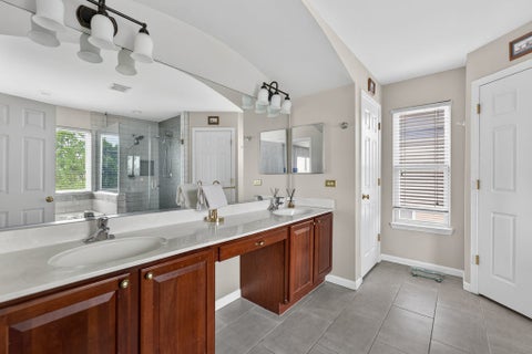 Tiny photo for 2560 Mc Duffee Circle, North Aurora, IL 60542 (MLS # 12669077)