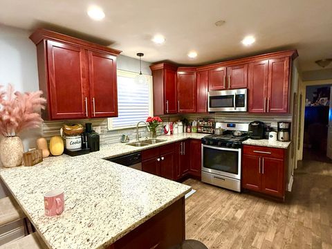 Tiny photo for 7707 S Damen Avenue, Chicago, IL 60620 (MLS # 12590162)