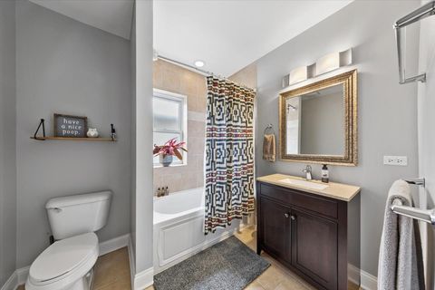 Tiny photo for 7409 N Hoyne Avenue #3, Chicago, IL 60645 (MLS # 12639990)