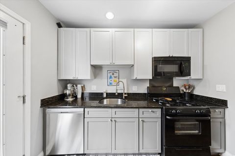Tiny photo for 7409 N Hoyne Avenue #3, Chicago, IL 60645 (MLS # 12639990)