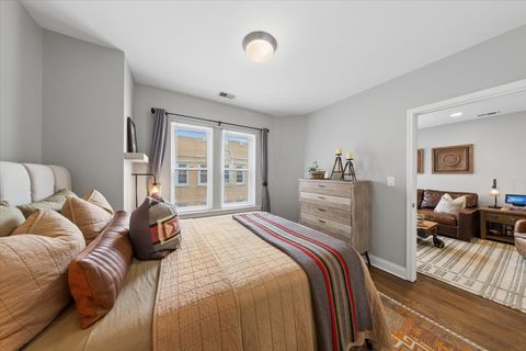 Tiny photo for 7409 N Hoyne Avenue #3, Chicago, IL 60645 (MLS # 12639990)
