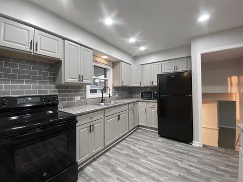 Tiny photo for 112 E 160th Place, South Holland, IL 60473 (MLS # 12498465)