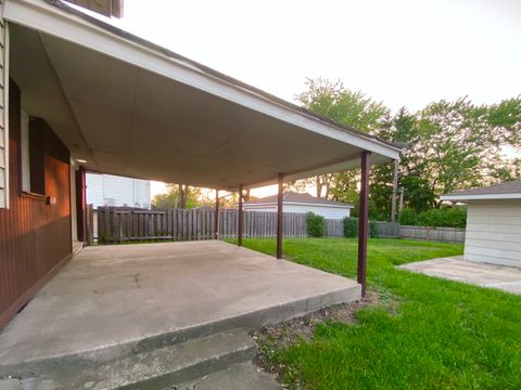 Tiny photo for 112 E 160th Place, South Holland, IL 60473 (MLS # 12498465)