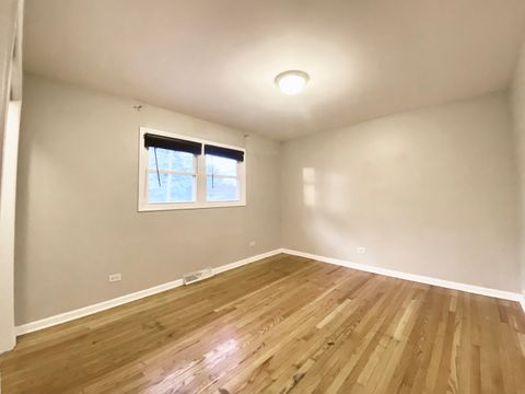 Tiny photo for 112 E 160th Place, South Holland, IL 60473 (MLS # 12498465)