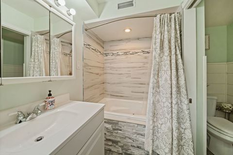 Tiny photo for 8243 N Washington Street, Niles, IL 60714 (MLS # 12633899)