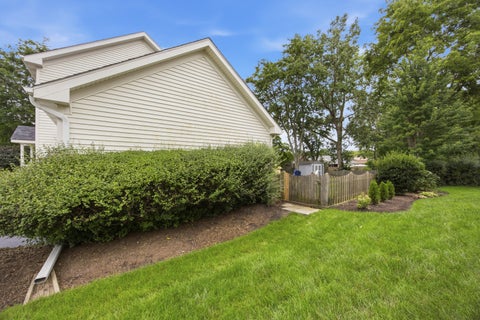 Tiny photo for 1050 Hampshire Lane, Elgin, IL 60120 (MLS # 12738877)