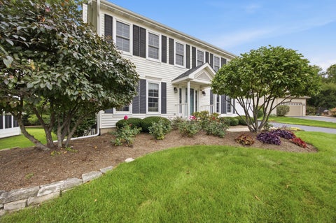 Tiny photo for 1050 Hampshire Lane, Elgin, IL 60120 (MLS # 12738877)