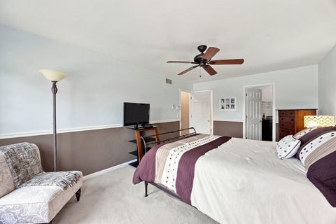Tiny photo for 1050 Hampshire Lane, Elgin, IL 60120 (MLS # 12738877)