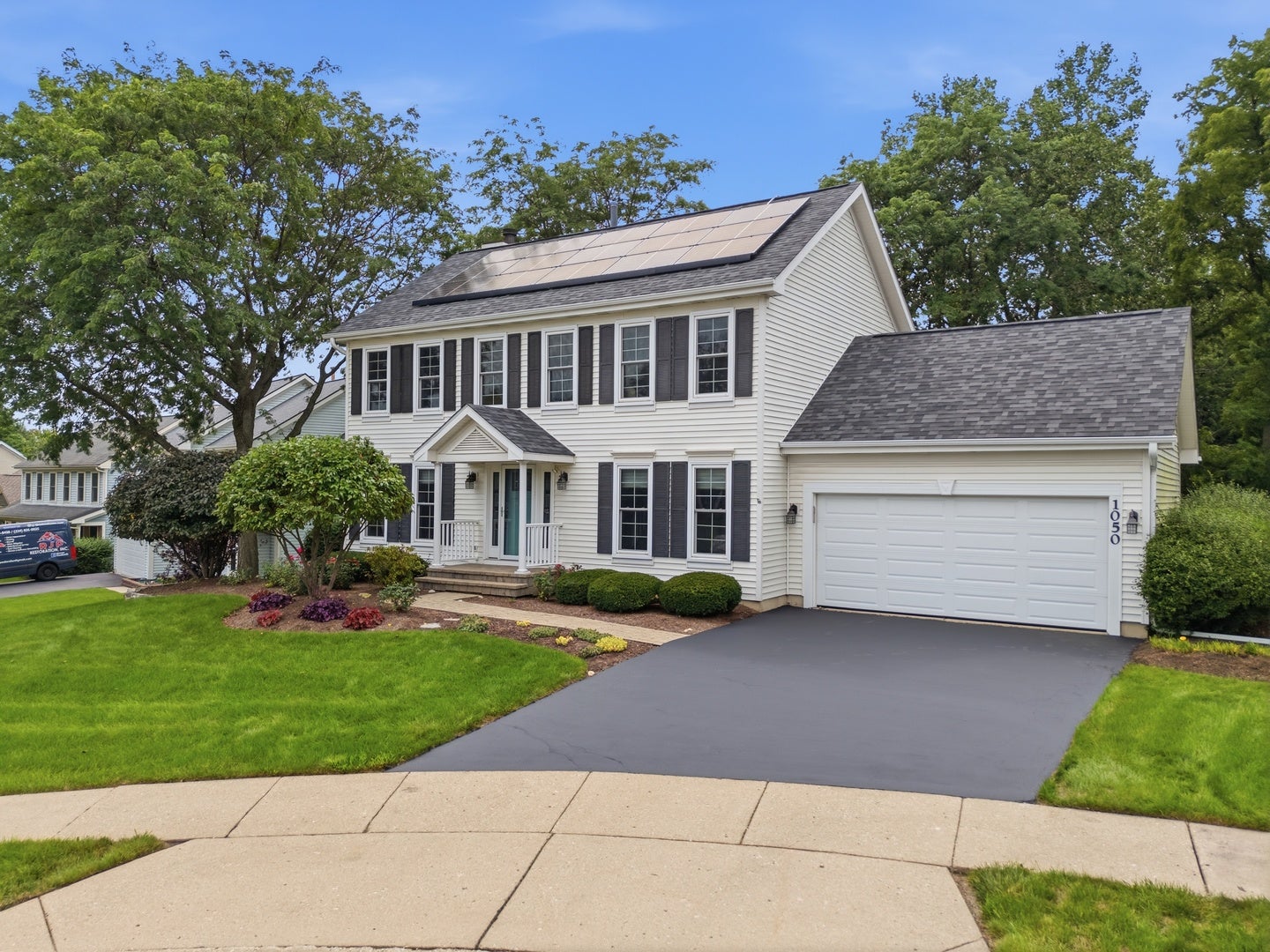 1050 Hampshire Lane