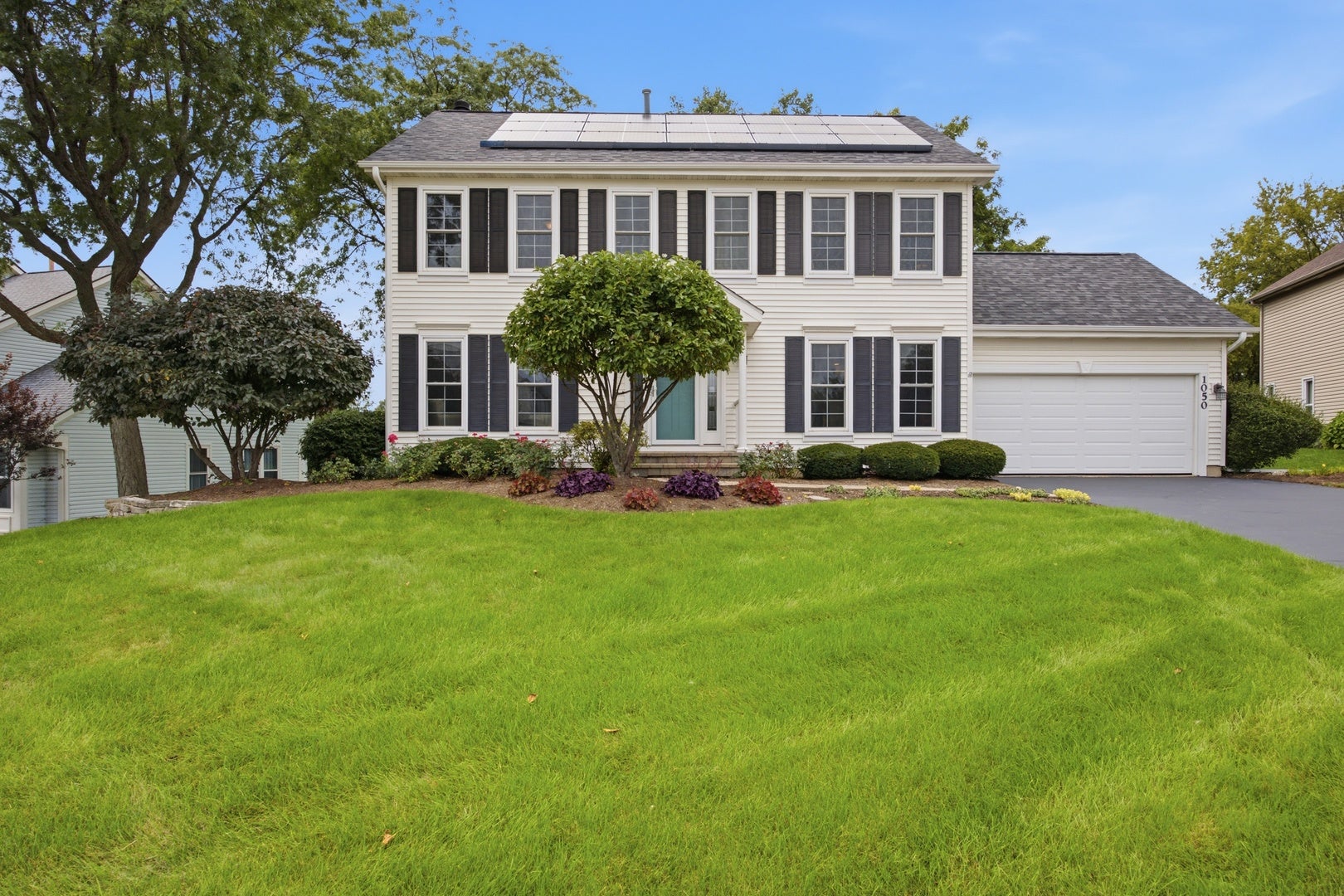 1050 Hampshire Lane