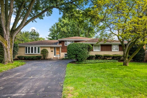 Tiny photo for 1706 E Euclid Avenue, Arlington Heights, IL 60004 (MLS # 12744136)