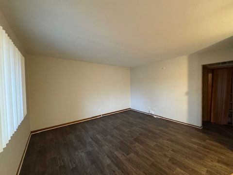 Tiny photo for 2670 Woodview Court S, Waukegan, IL 60087 (MLS # 12521309)
