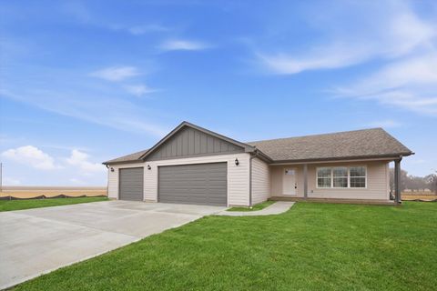 Photo of 477 Emma Drive, Manteno, IL 60950 (MLS # 12620355)