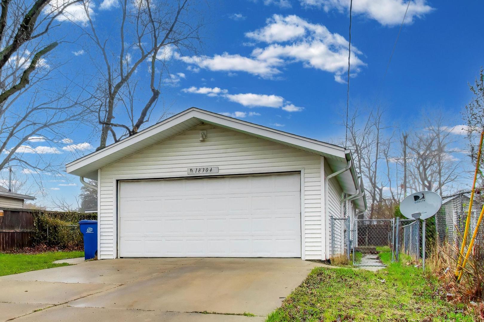 18304 W Grand Drive