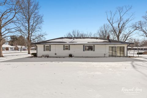 Tiny photo for 160 E Pendexter Avenue, Watseka, IL 60970 (MLS # 12555428)