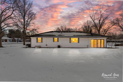 Tiny photo for 160 E Pendexter Avenue, Watseka, IL 60970 (MLS # 12555428)