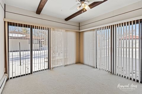 Tiny photo for 160 E Pendexter Avenue, Watseka, IL 60970 (MLS # 12555428)