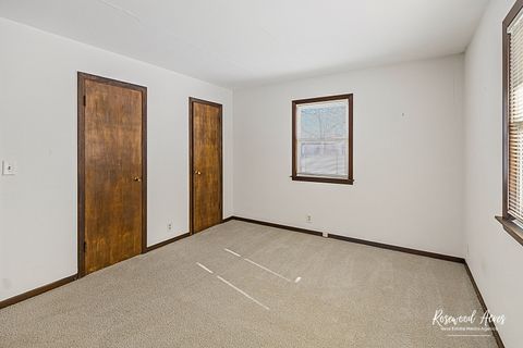 Tiny photo for 160 E Pendexter Avenue, Watseka, IL 60970 (MLS # 12555428)