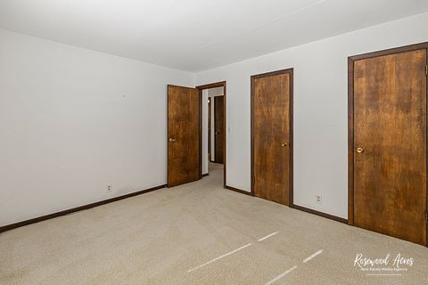 Tiny photo for 160 E Pendexter Avenue, Watseka, IL 60970 (MLS # 12555428)