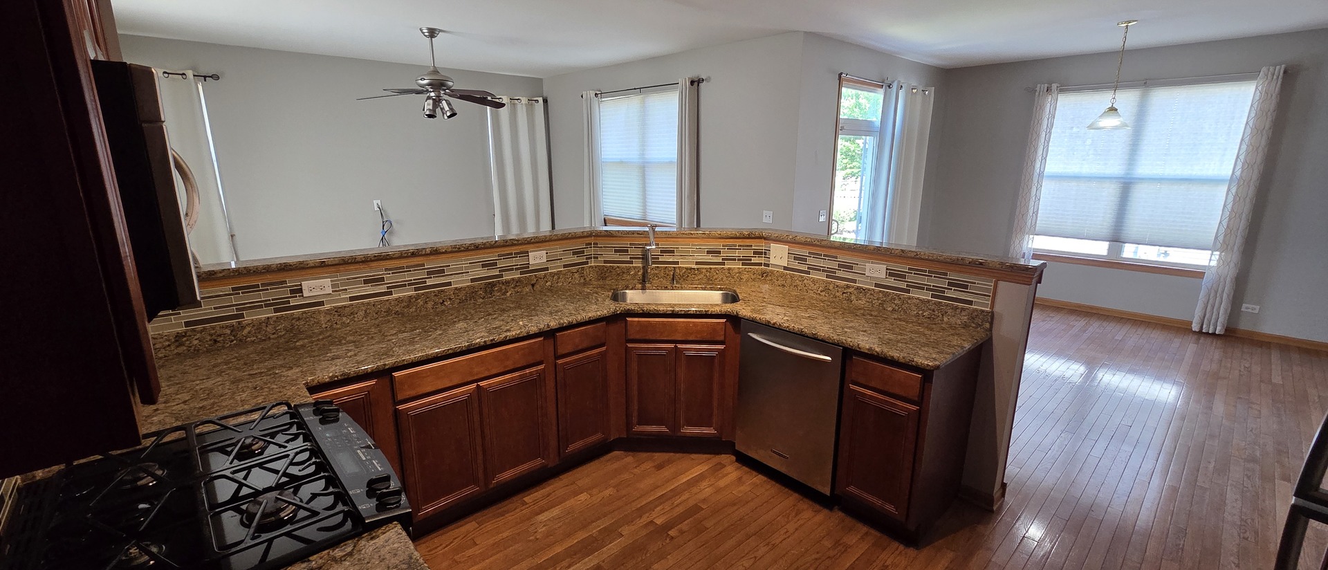 697 Periwinkle Lane