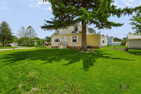 Tiny photo for 707 E 9th Street, Lockport, IL 60441 (MLS # 12681132)