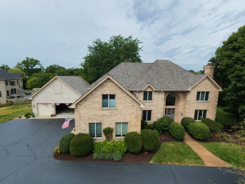 Photo of 28278 Gray Barn Lane, Lake Barrington, IL 60010 (MLS # 12746712)