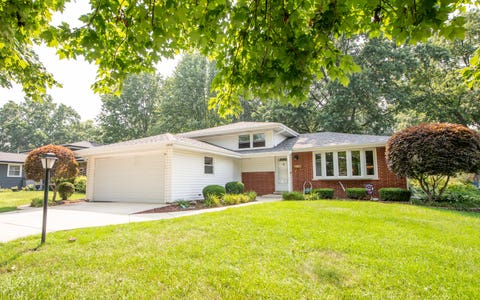 Tiny photo for 14440 Brentwood Street, Orland Park, IL 60462 (MLS # 12681179)