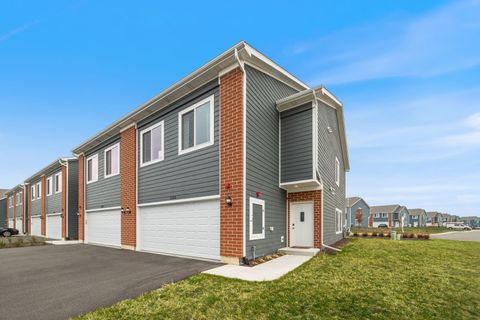 Photo of 1220 Gillespie Lane, Yorkville, IL 60560 (MLS # 12583478)