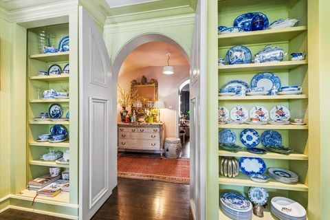 Tiny photo for 2440 N LAKEVIEW Avenue #6D, Chicago, IL 60614 (MLS # 12596101)