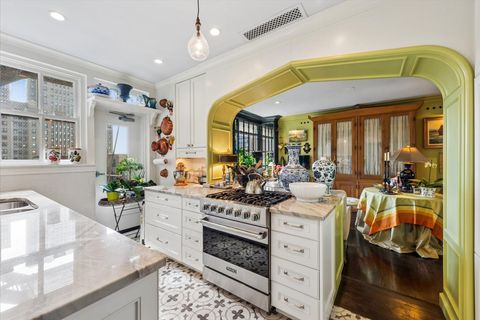 Tiny photo for 2440 N LAKEVIEW Avenue #6D, Chicago, IL 60614 (MLS # 12596101)