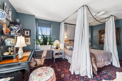 Tiny photo for 2440 N LAKEVIEW Avenue #6D, Chicago, IL 60614 (MLS # 12596101)