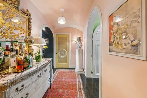 Tiny photo for 2440 N LAKEVIEW Avenue #6D, Chicago, IL 60614 (MLS # 12596101)