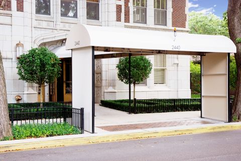 Tiny photo for 2440 N LAKEVIEW Avenue #6D, Chicago, IL 60614 (MLS # 12596101)