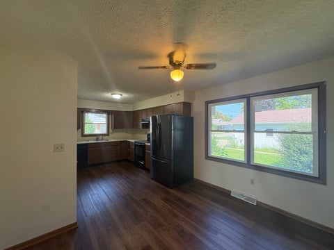 Tiny photo for 800 Cotton Street, Streator, IL 61364 (MLS # 12682117)