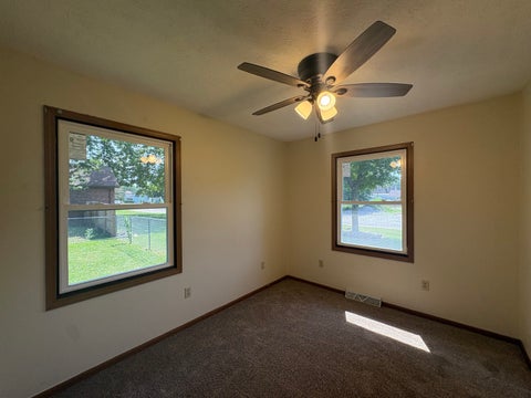 Tiny photo for 800 Cotton Street, Streator, IL 61364 (MLS # 12682117)