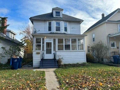 A home in Waukegan