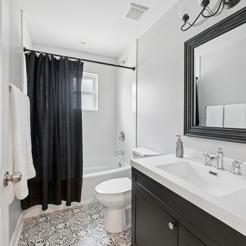 Tiny photo for 5215 W Pensacola Avenue, Chicago, IL 60641 (MLS # 12620392)