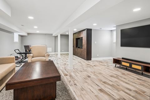 Tiny photo for 5215 W Pensacola Avenue, Chicago, IL 60641 (MLS # 12620392)