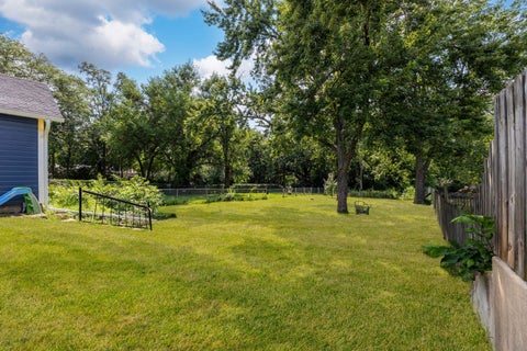 Tiny photo for 833 Douglas Avenue, Aurora, IL 60505 (MLS # 12729811)